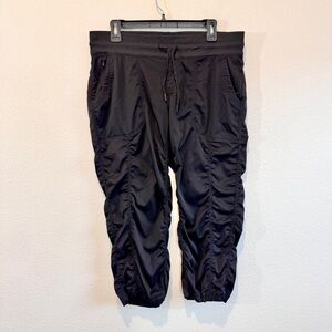 The North Face Black Aphrodite Motion Capri Pants, Size L